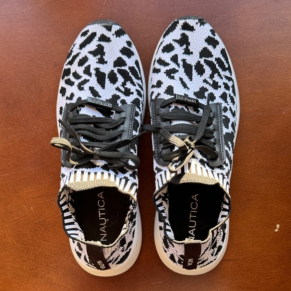 Nautica Black and White Women's Sneakers - Picture 3 of 7